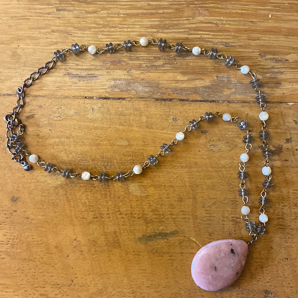 Pink Stone Fashion Necklace